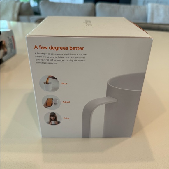 Ember Smart Mug Temperature Control Mug 2 - 10oz White - New in Box - Picture 4 of 7